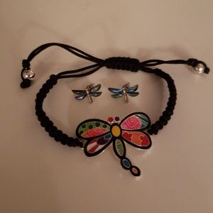 Bracelet and earrings